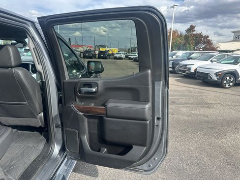 Used 2021 GMC Sierra 1500 SLT w/ SLT Premium Plus Package AWD/4WD image 17