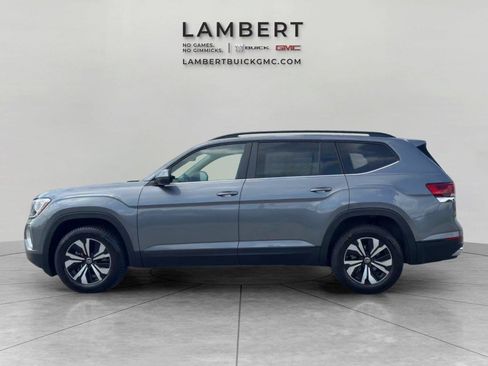 Used 2024 Volkswagen Atlas SE AWD/4WD image 2