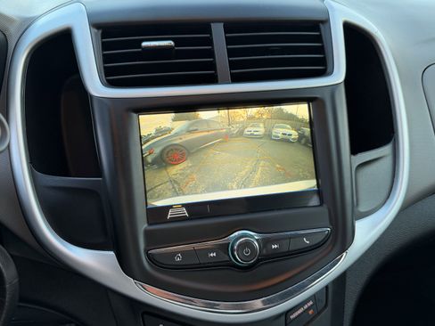 Used 2018 Chevrolet Sonic LS image 27