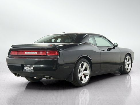 Used 2009 Dodge Challenger SRT8 w/ SRT Option Group II RWD image 5