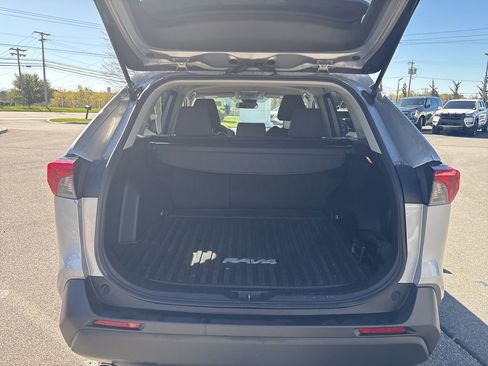 Used 2020 Toyota RAV4 LE w/ All Weather Liner Package AWD/4WD image 25
