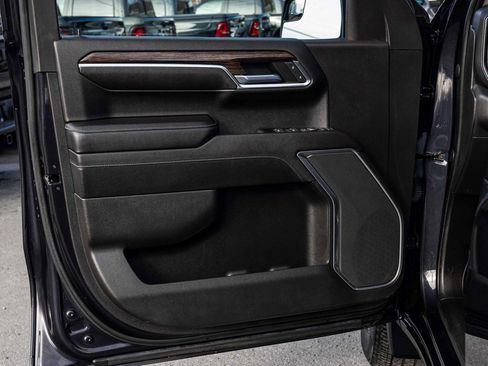 Used 2022 GMC Sierra 1500 Elevation image 11