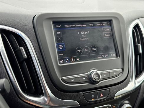 Certified 2022 Chevrolet Equinox LT image 11