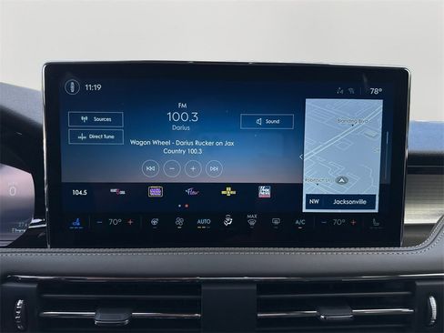 Used 2025 Lincoln Corsair FWD w/ Equipment Group 101A image 18