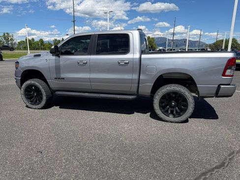 Used 2022 RAM 1500 Big Horn AWD/4WD image 3