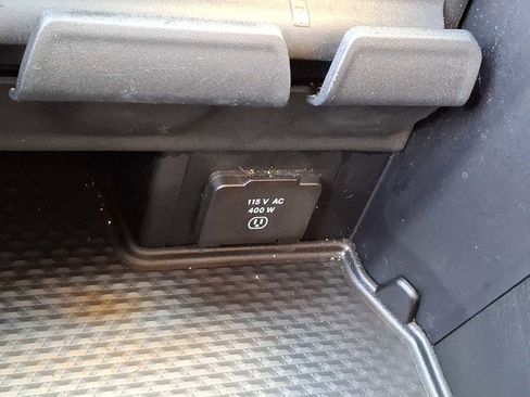 Certified 2024 RAM 1500 Laramie image 26