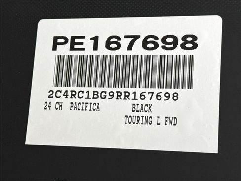 Used 2024 Chrysler Pacifica Touring-L FWD image 42