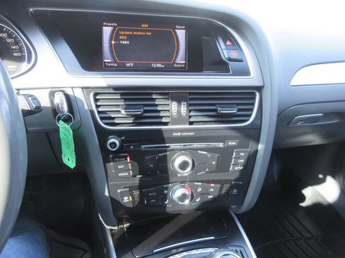Used 2013 Audi A4 2.0T Premium image 26