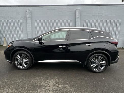 Used 2023 Nissan Murano Platinum image 4