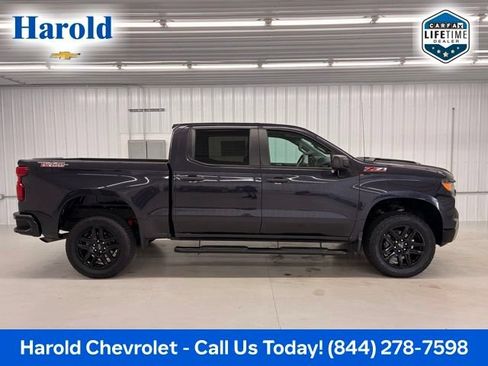 Used 2023 Chevrolet Silverado 1500 Custom Trail Boss AWD/4WD image 6