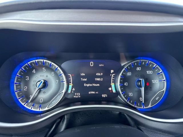 Used 2024 Chrysler Pacifica Touring-L FWD image 13