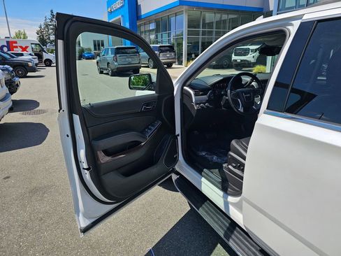 Used 2019 GMC Yukon SLT w/ Open Road Package AWD/4WD image 23