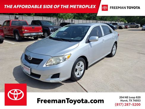 Used 2010 Toyota Corolla FWD image 1
