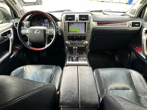 Used 2016 Lexus GX 460 w/ Premium Package AWD/4WD image 23