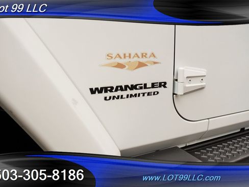 Used 2014 Jeep Wrangler Unlimited Sahara w/ Connectivity Group image 24