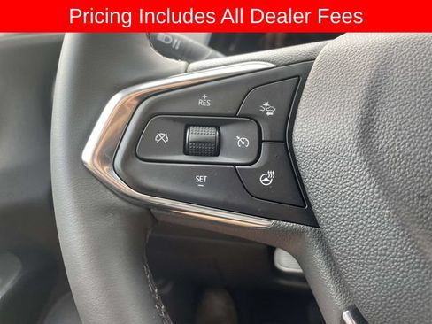 Used 2025 Chevrolet Trax LT w/ Driver Confidence Package FWD image 26