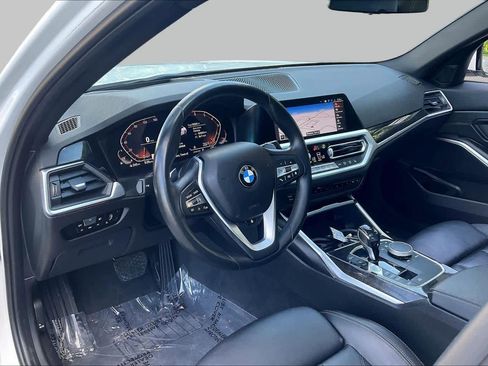 Used 2019 BMW 330i xDrive Sedan w/ Premium Package AWD/4WD image 17