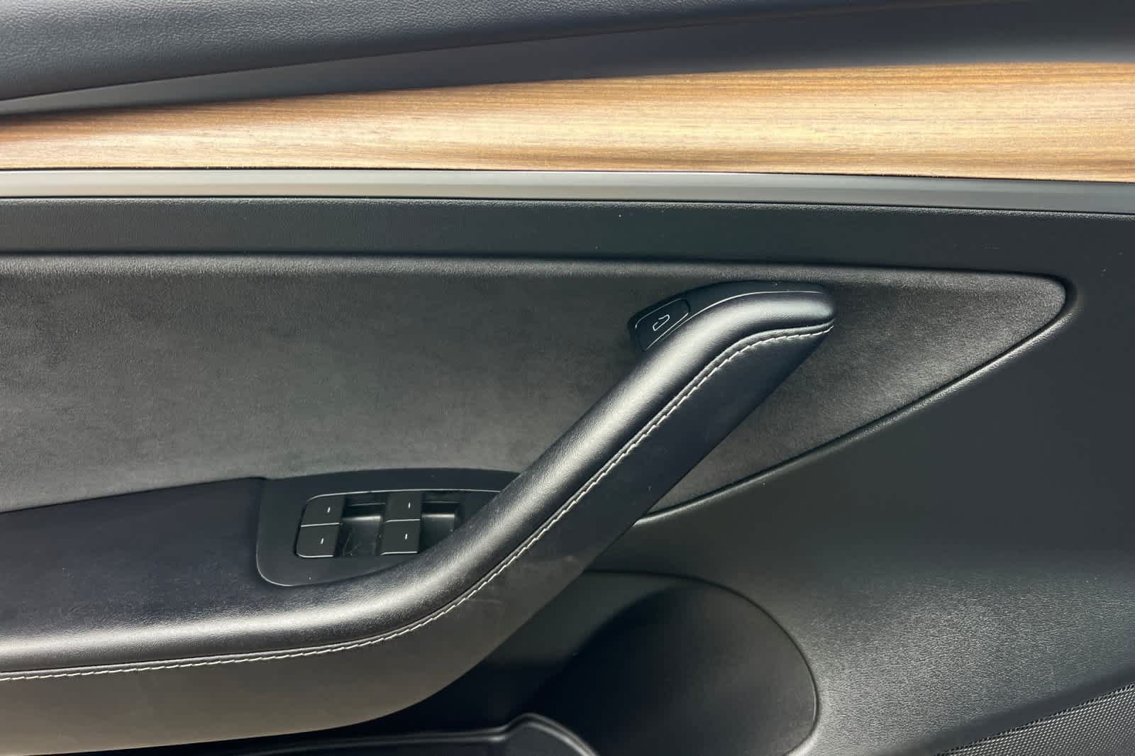 Used 2023 Tesla Model 3 Standard Range RWD image 12
