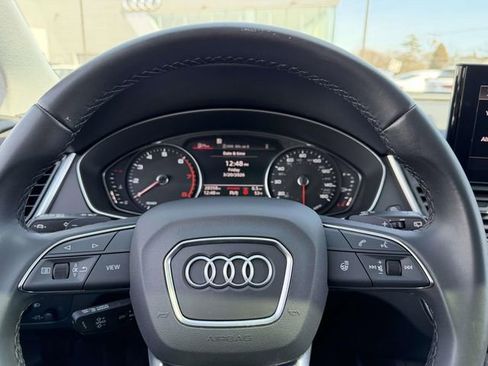 Used 2023 Audi Q5 2.0T Premium w/ Convenience Package AWD/4WD image 28
