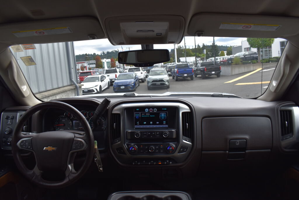 Used 2015 Chevrolet Silverado 2500 LTZ w/ Duramax Plus Package AWD/4WD image 26