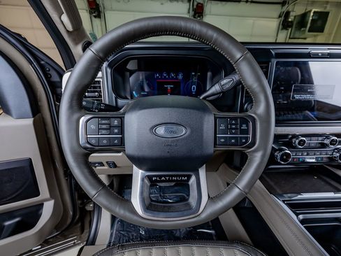 Used 2026 Ford F450 Platinum AWD/4WD image 19
