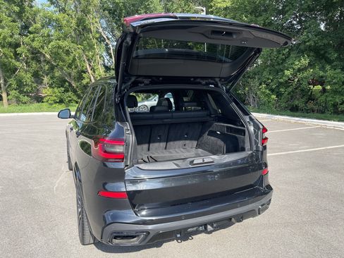 Used 2022 BMW X5 M50i w/ Premium Package image 26