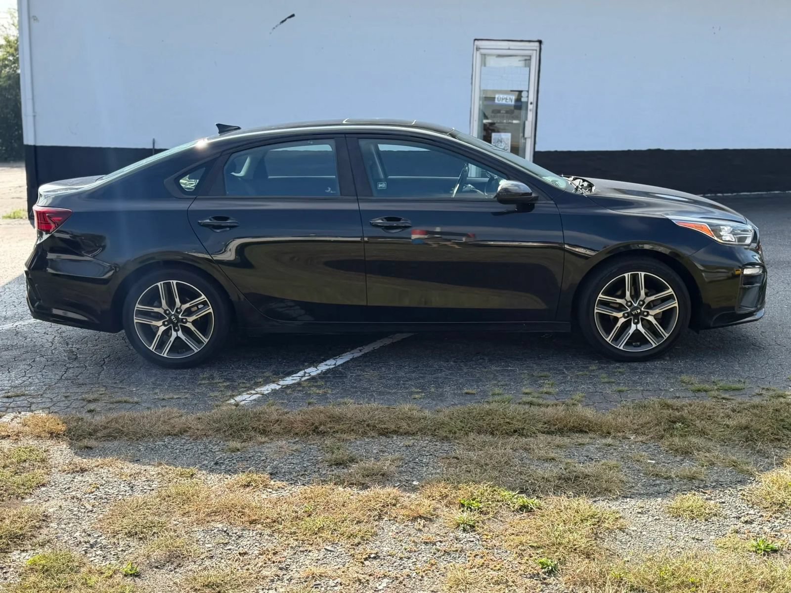 Used 2019 Kia Forte S w/ S Premium Package FWD image 4