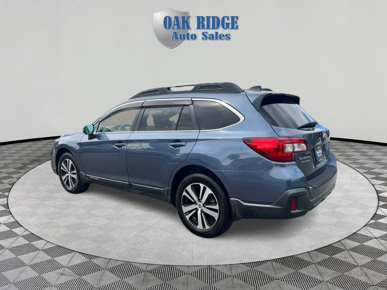 Used 2018 Subaru Outback 2.5i Limited AWD/4WD image 7