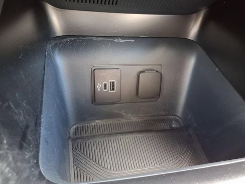 Used 2026 Ford Explorer Active RWD image 12