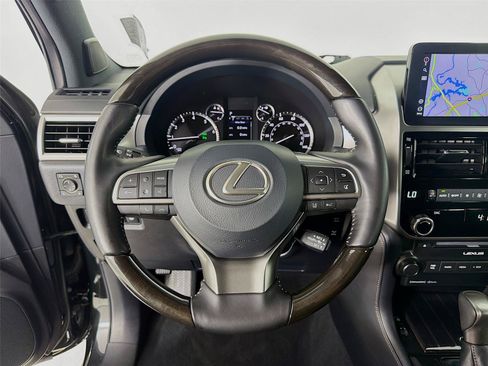 Used 2022 Lexus GX 460 Premium w/ Premium Package AWD/4WD image 12