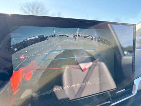 Certified 2026 Toyota Sienna XLE image 25