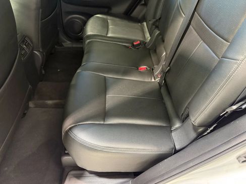 Used 2017 Nissan Rogue SV w/ SV Premium Package image 26