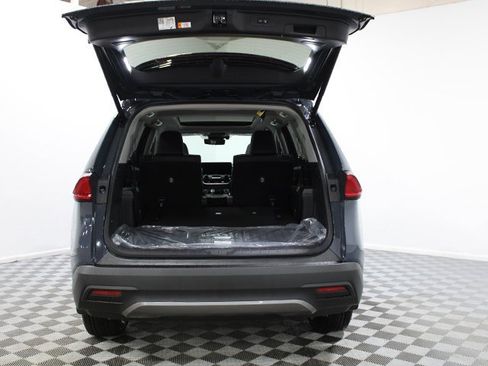 New 2026 Toyota Grand Highlander Platinum image 10