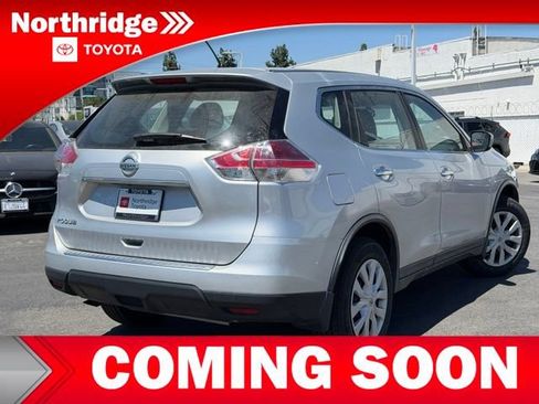 Used 2015 Nissan Rogue S FWD image 4
