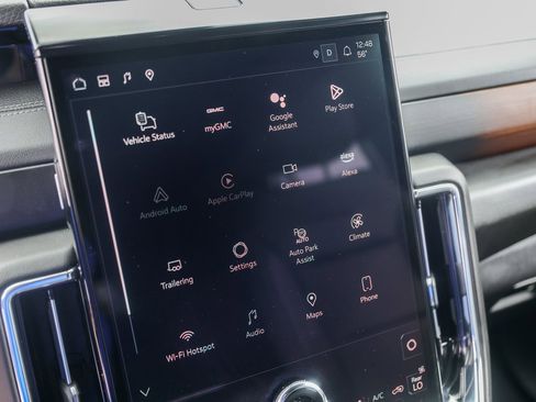 Used 2025 GMC Yukon Denali image 16