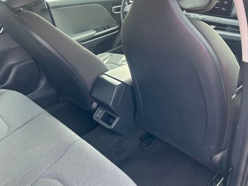Used 2025 Kia K4 FWD image 15