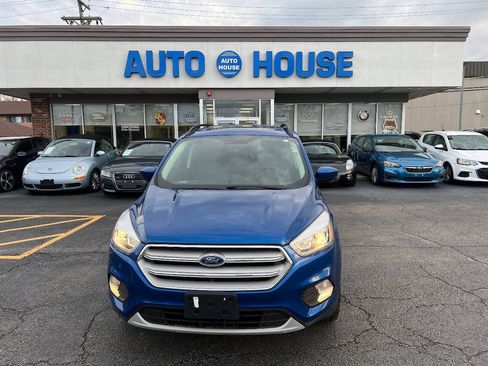 Used 2019 Ford Escape SEL FWD image 2