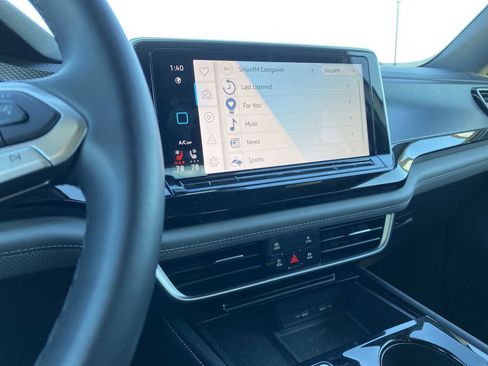 Used 2024 Volkswagen Atlas Cross Sport SEL R-Line image 18