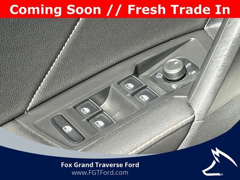 Used 2022 Volkswagen Tiguan SEL R-Line AWD/4WD image 15