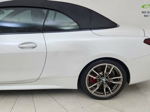 Used 2024 BMW M440i Convertible w/ Premium Package RWD image 10