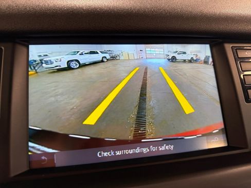 Used 2018 Land Rover Discovery Sport HSE Luxury AWD/4WD image 30