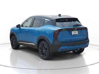 New 2025 Nissan Kicks SR w/ SR Premium Package