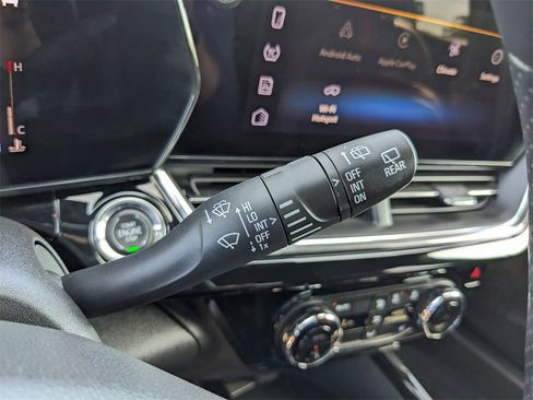 Used 2025 Chevrolet Trax RS image 33