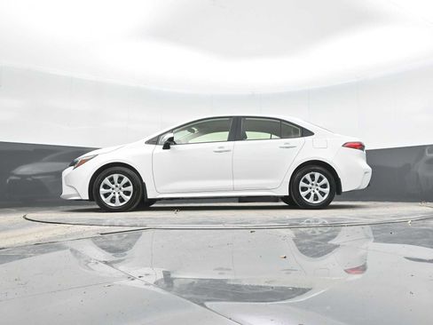 Used 2024 Toyota Corolla LE image 36