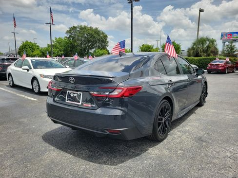 Used 2026 Toyota Camry SE FWD image 12