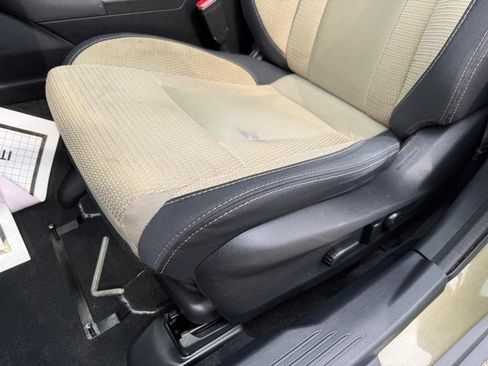Used 2022 Subaru Outback Premium AWD/4WD image 17