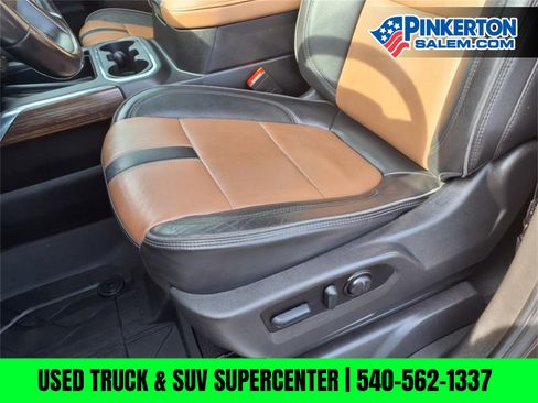 Used 2022 Chevrolet Silverado 1500 High Country w/ Technology Package image 17