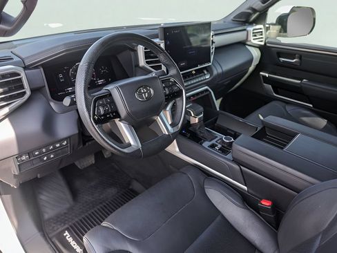 Used 2022 Toyota Tundra Platinum AWD/4WD image 12