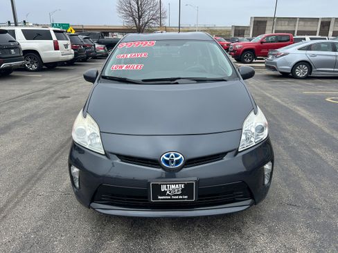 Used 2012 Toyota Prius Three image 2