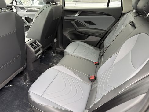 New 2026 Volkswagen Tiguan SE AWD/4WD image 24